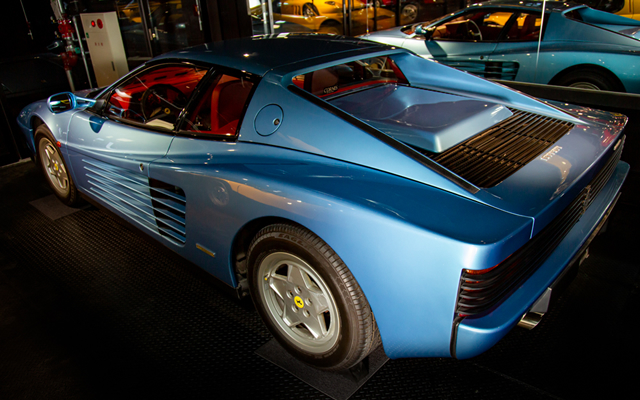 Ferrari  Testarossa