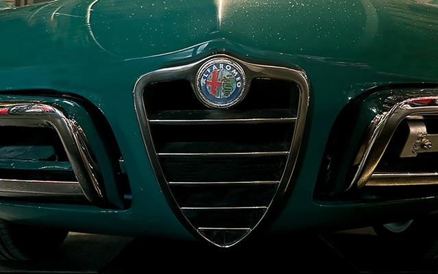 Alfa Romeo Spider 1600 Duetto (Series I / Boattail)