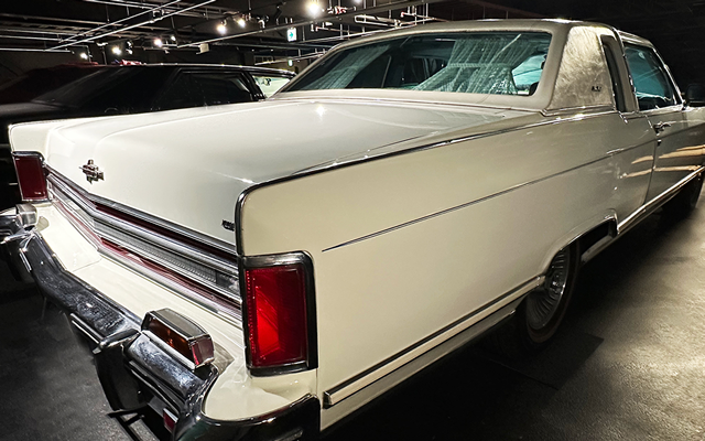 Lincoln Continental Mark V Town Coupe